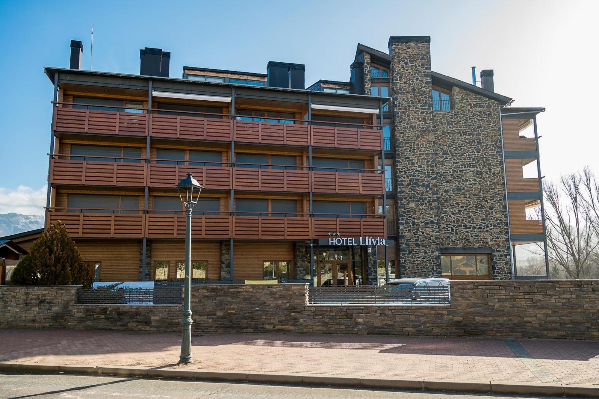 Hotel Llivia Exterior foto